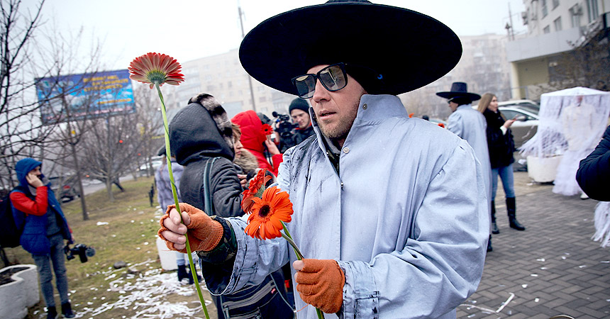 Открытие скульптуры «Bloom»